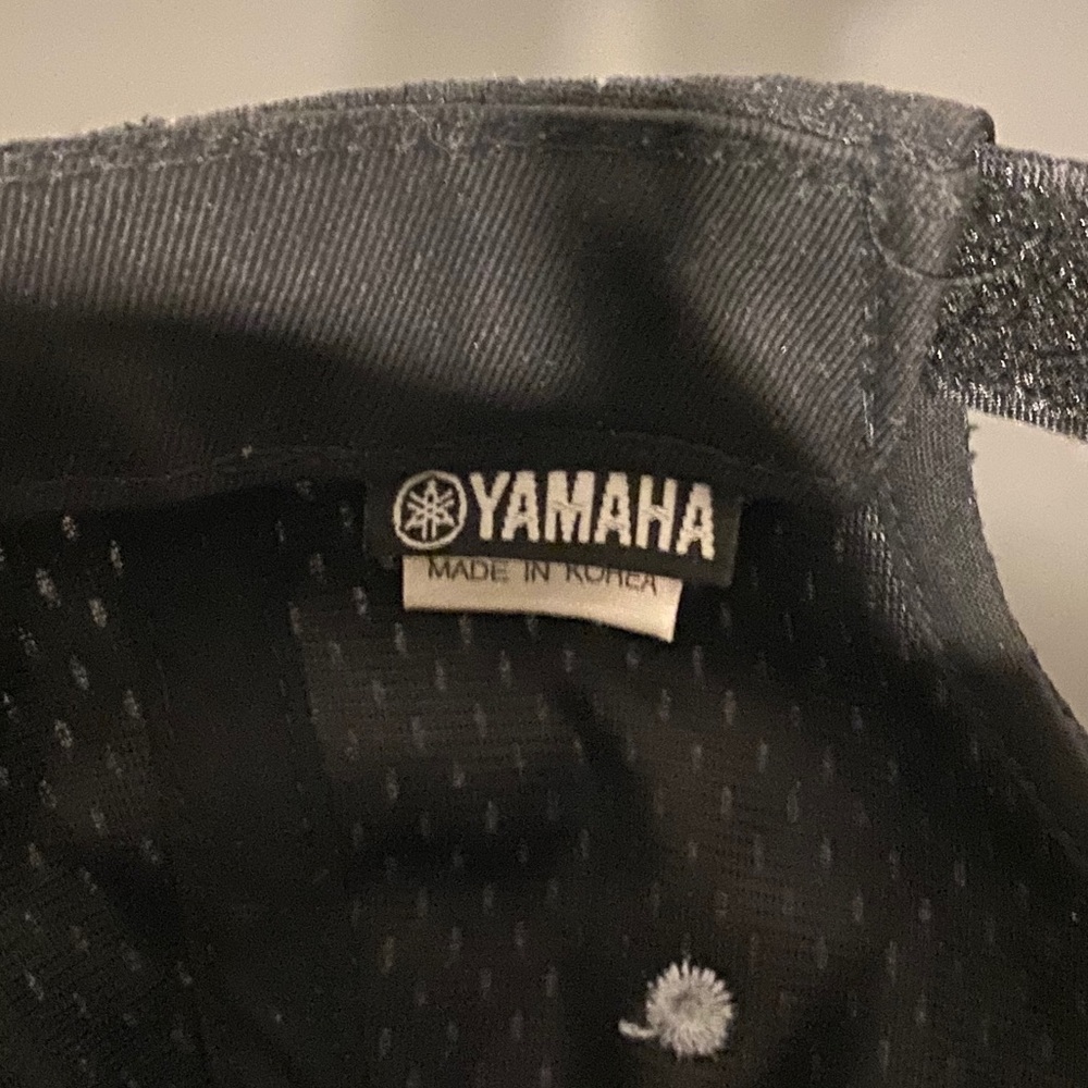 Yamaha R6 Cap - Picture 4 of 4